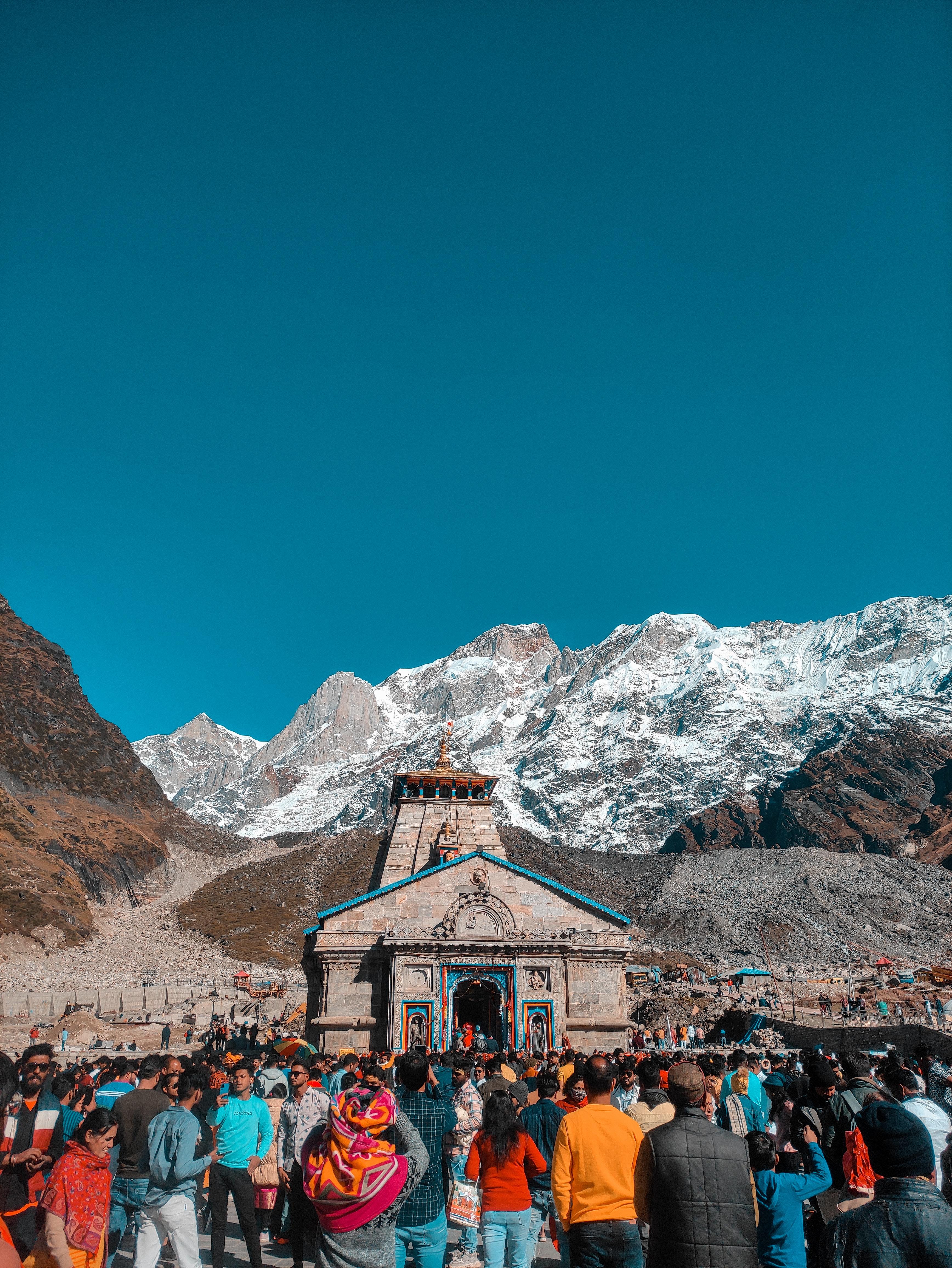 3472x4624 People outside Kedarnath Temple in India · Free