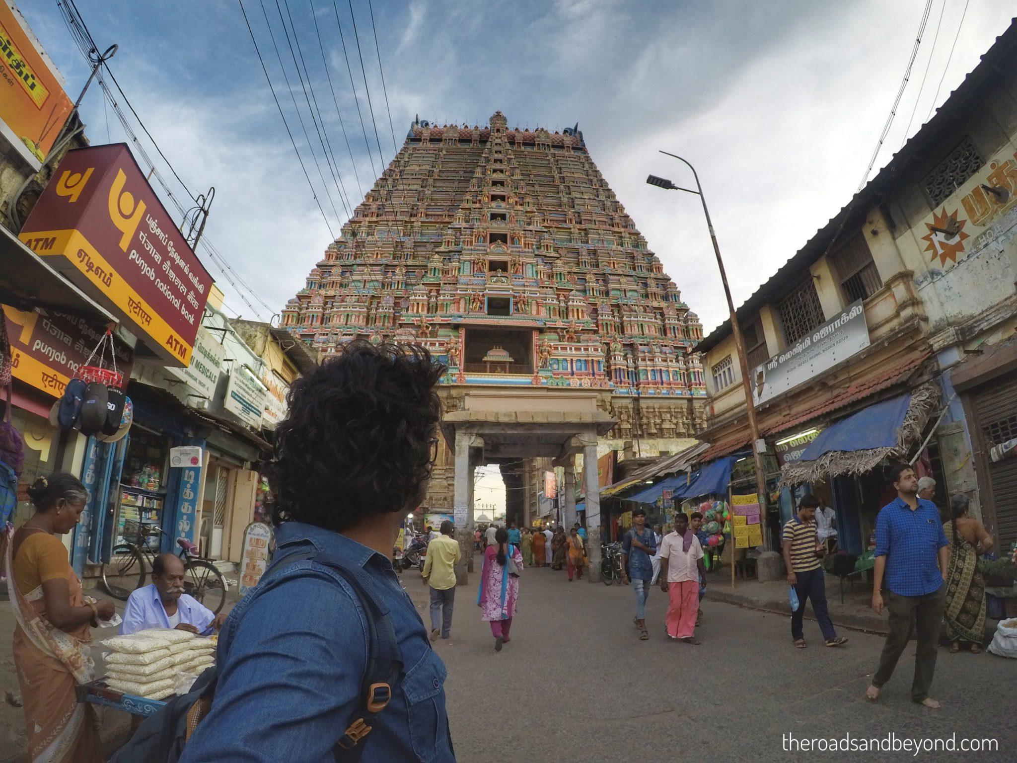 2048x1536 Srirangam, world's largest functioning temple complex
