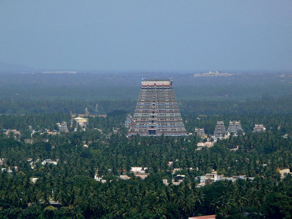 1024x768 Srirangam tallest temple tower. The Grand Srirangam T
