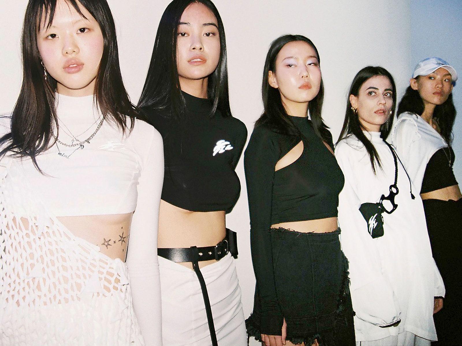 1600x1200 Inside Hyein Seo's Spring 2019 Presentation in Seoul
