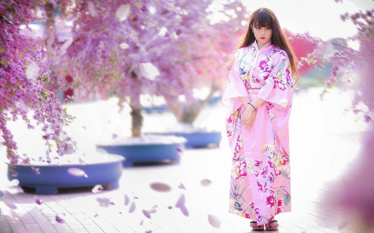 1440x900 Japanese girl in a pink kimono Desktop wallpaper 1440x900
