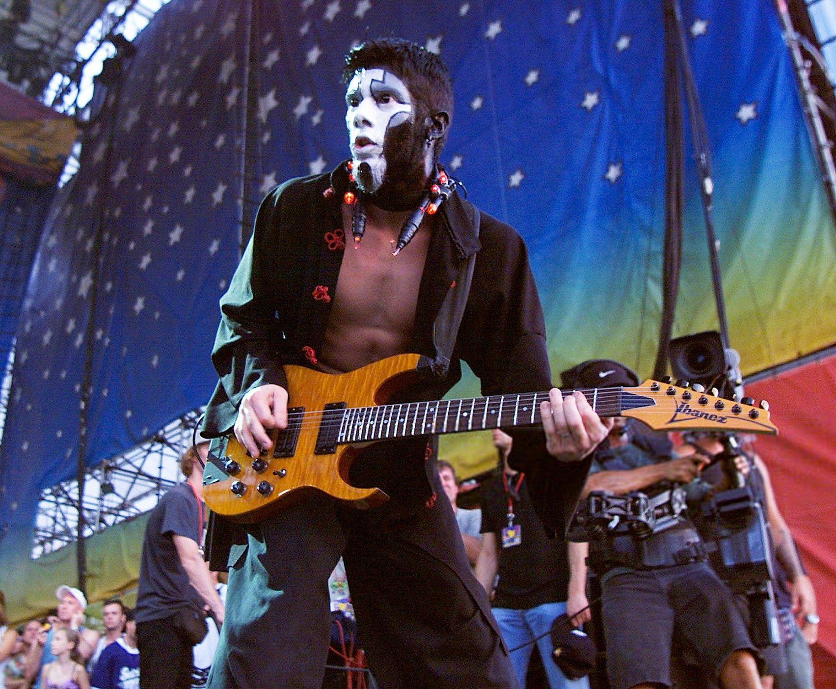 Wes Borland Wallpapers - Top Free Wes Borland Backgrounds - WallpaperAccess