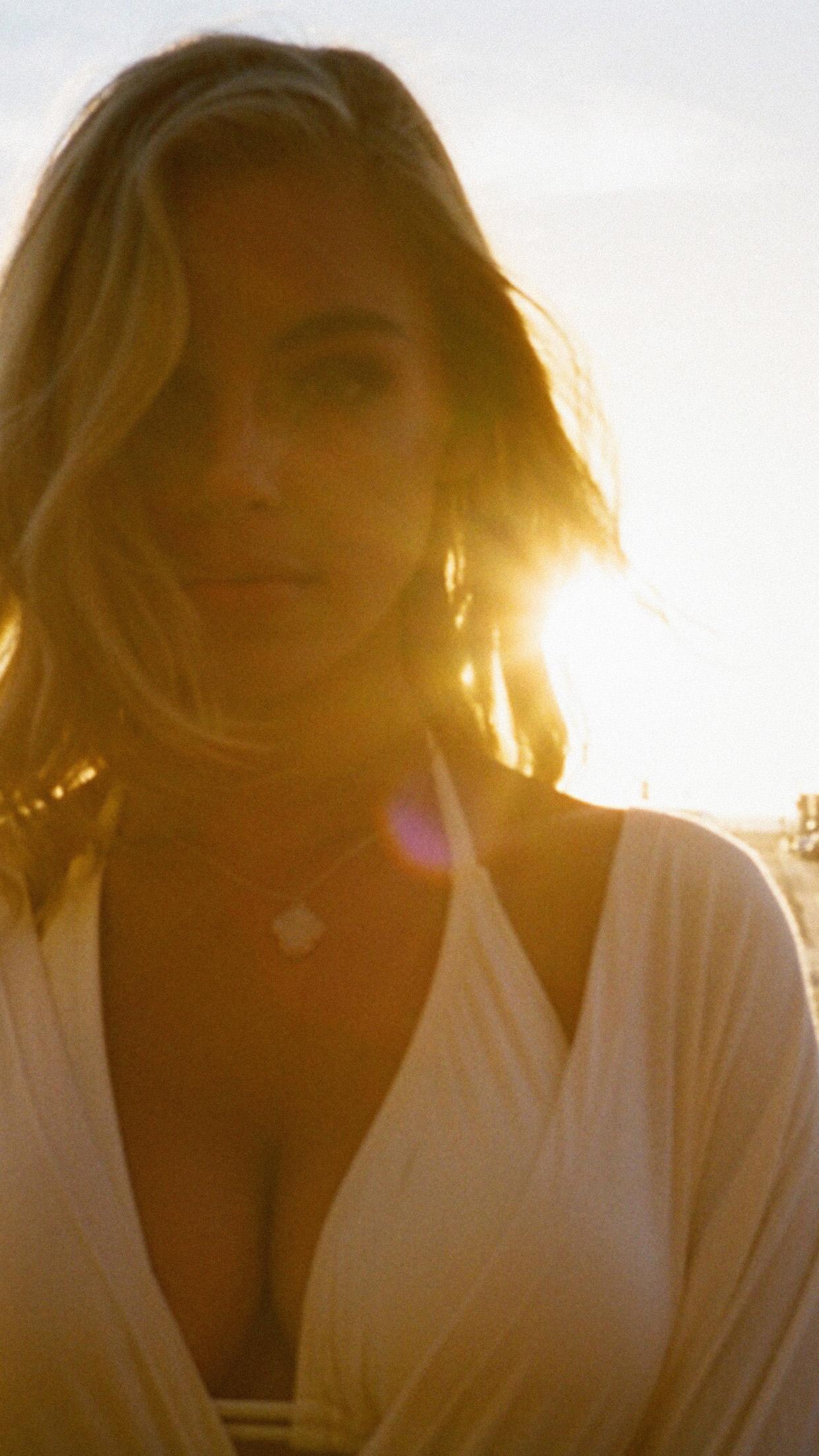 1242x2208 iPhone X wallpaper. elizabeth turner girl blonde flare summer