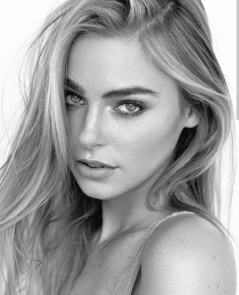 Elizabeth Turner Wallpapers Top Free Elizabeth Turner Backgrounds Wallpaperaccess 