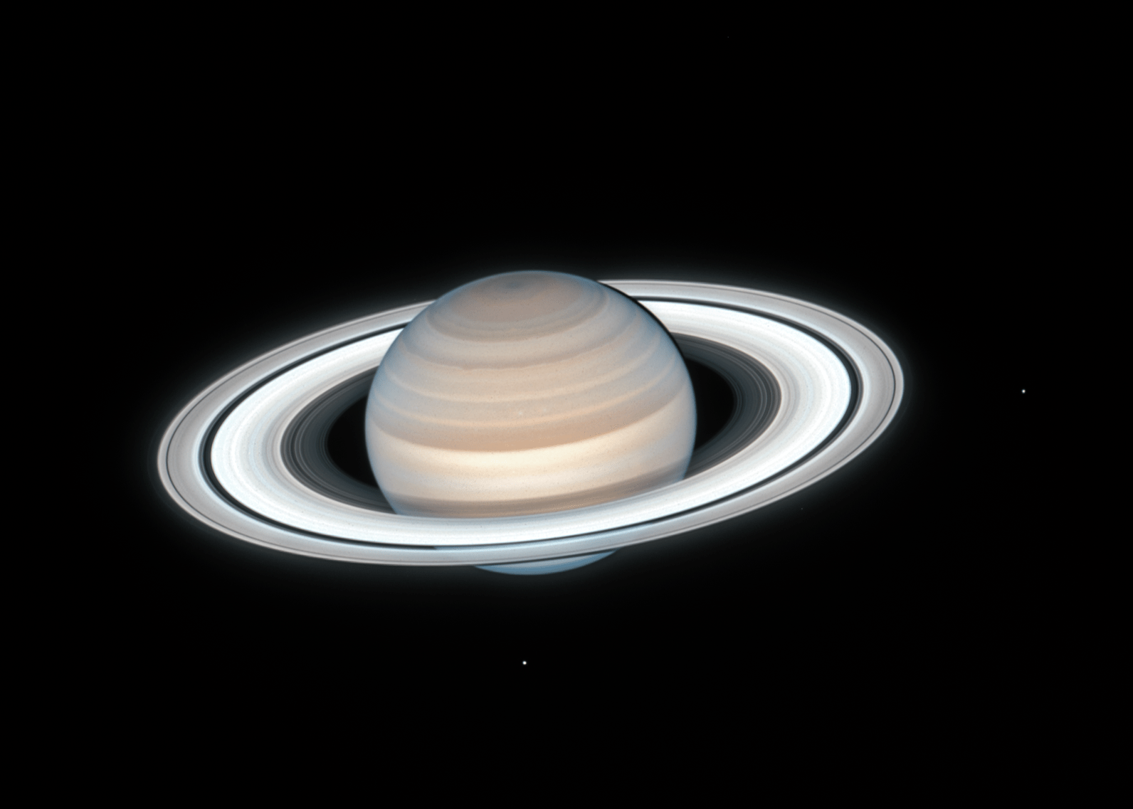 1592x1137 Hubble Sees Summertime on Saturn
