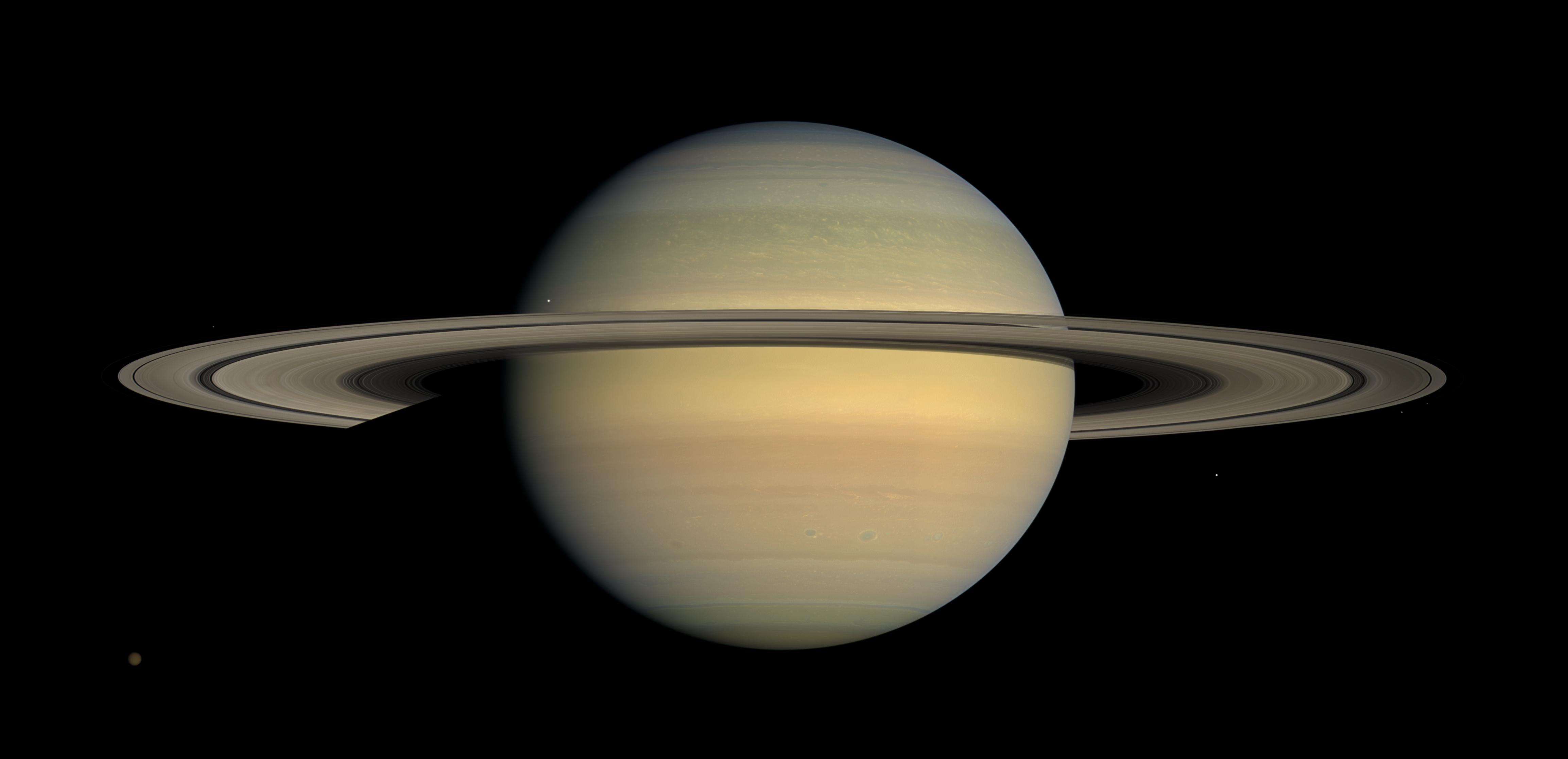 4613x2233 Saturn