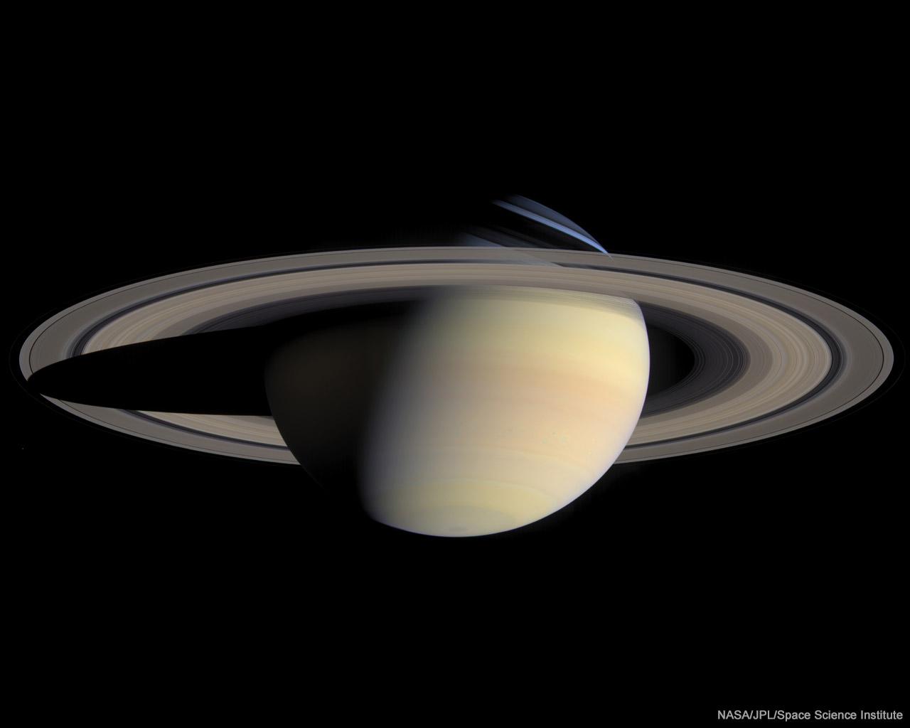 1280x1024 Spectacular Saturn Space Wallpaper