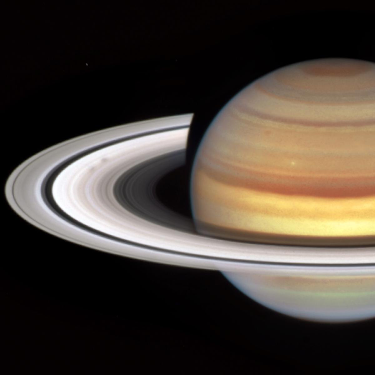 1200x1200 Hubble picks up mysterious spokes on Saturn in spectacular new image