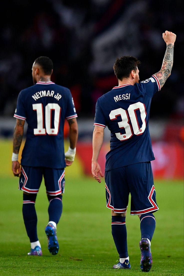 736x1104 MohammedK on Twitter. Fotografia de futebol, Fotos de jogadores de futebol, Imagens de futebol