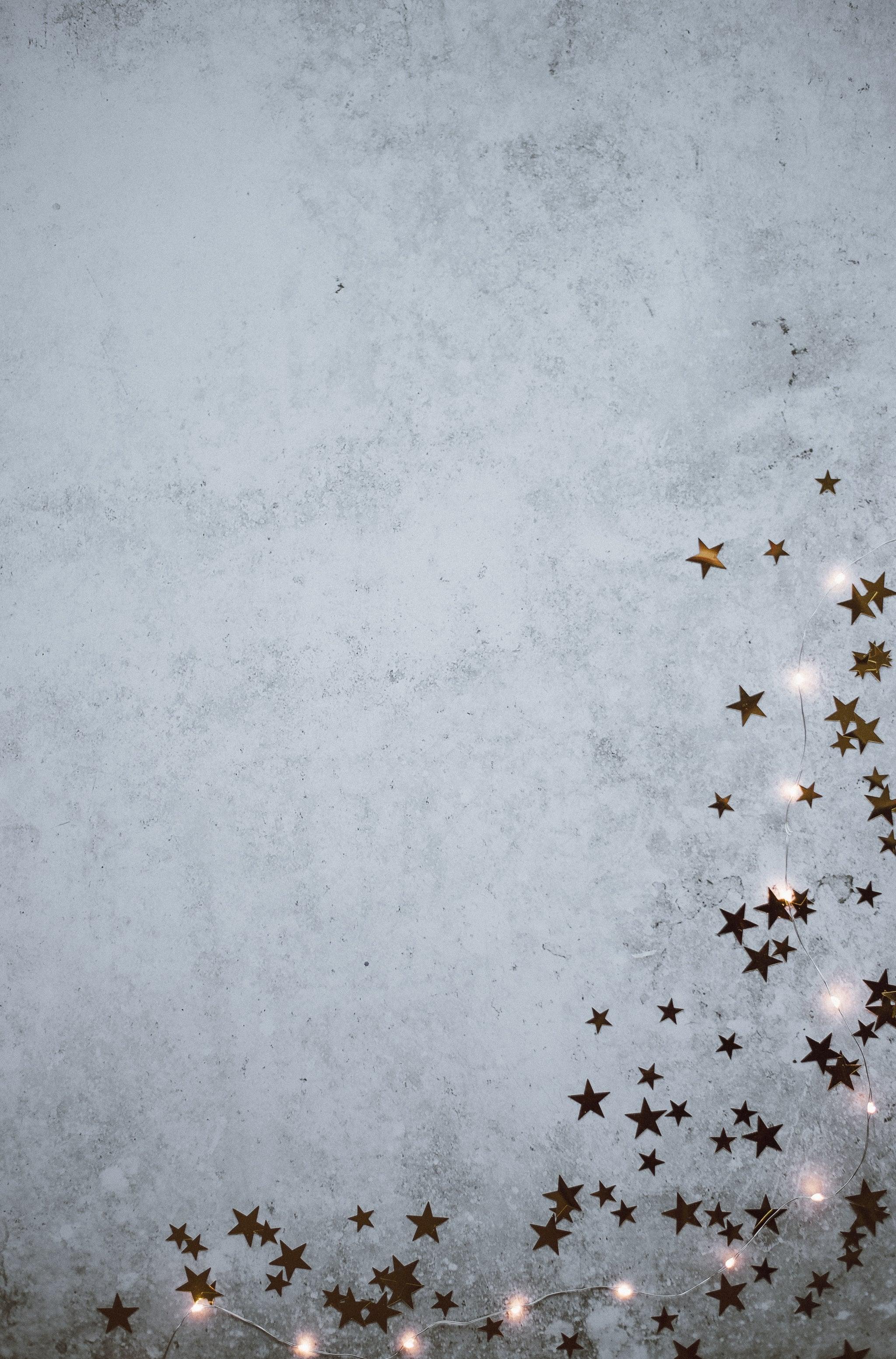 2048x3106 iPhone Christmas Wallpaper