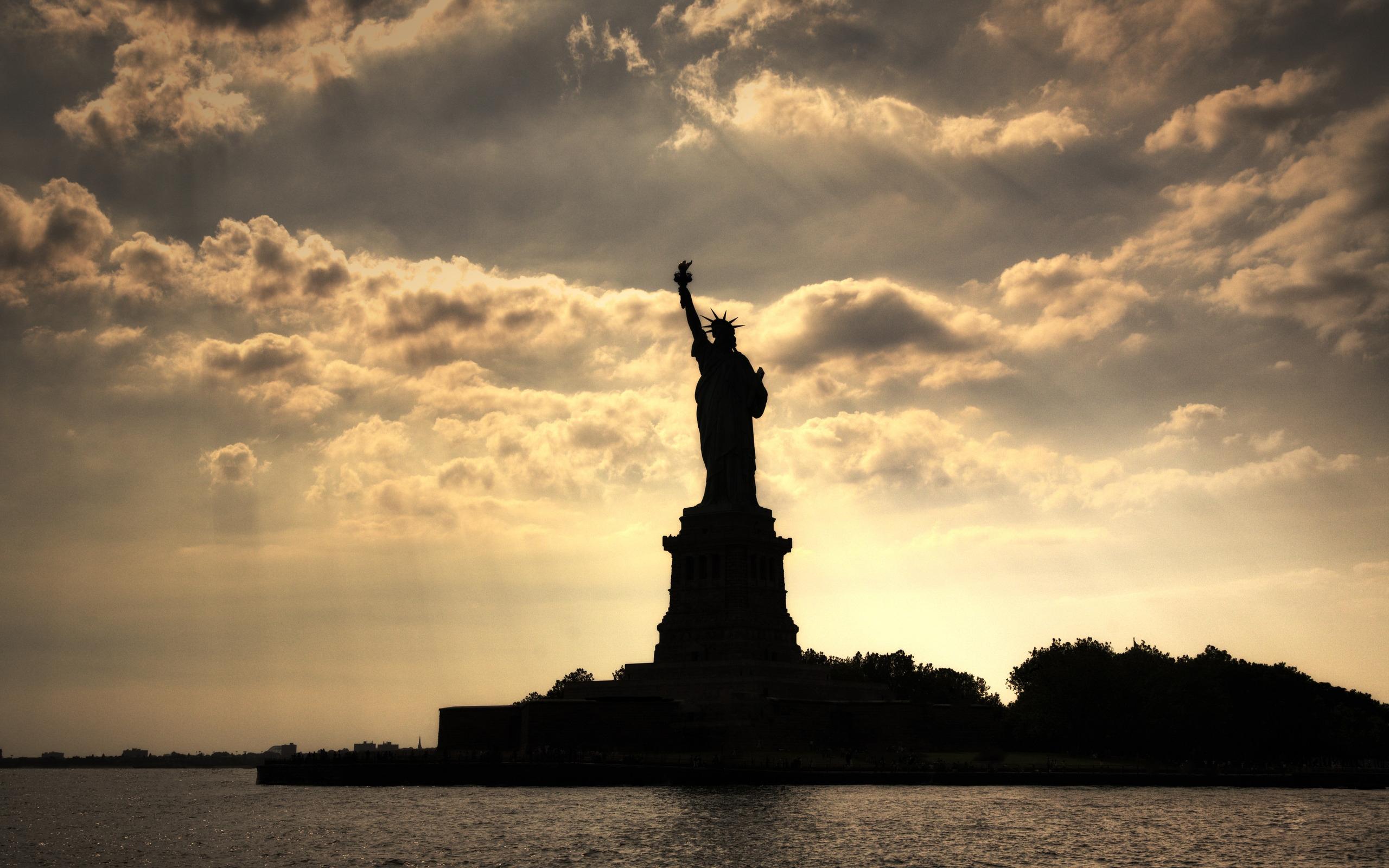 2560x1600 Download Statue Of Liberty wallpaper for mobile phone, free Statue Of Liberty HD picture