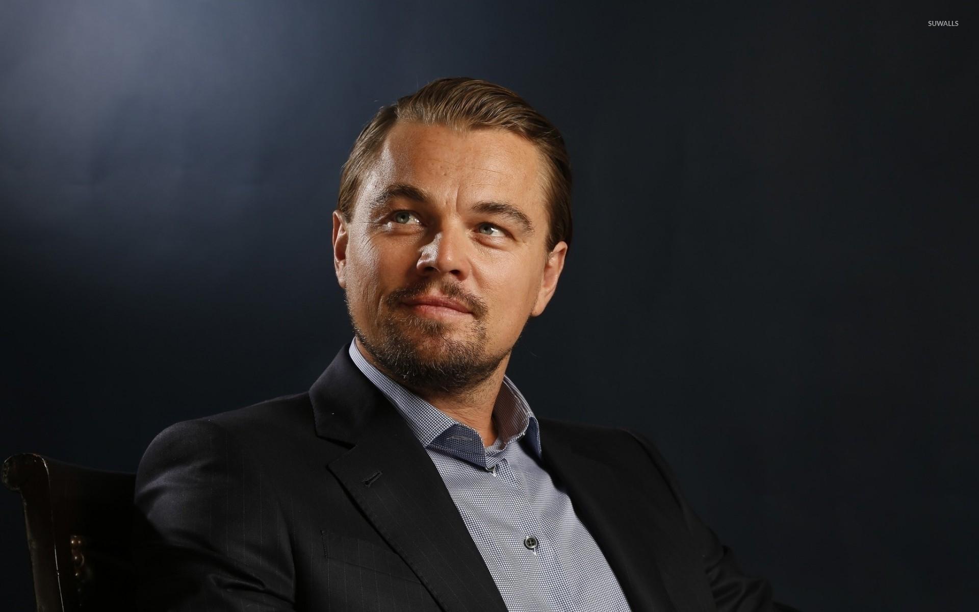 1920x1200 Leonardo DiCaprio in a black suit on a chair wallpaper celebrity wallpaper