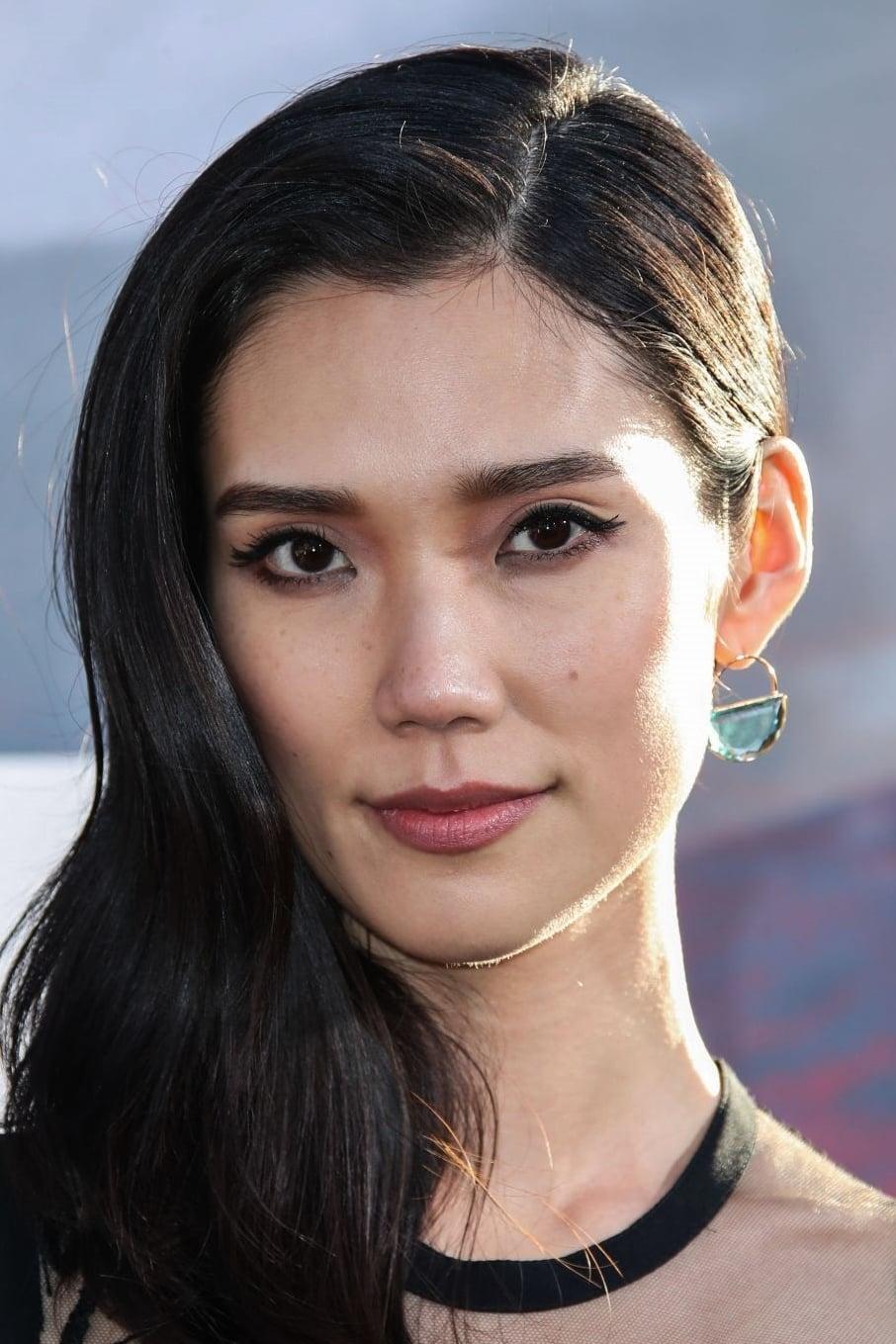 906x1359 Tao Okamoto Image