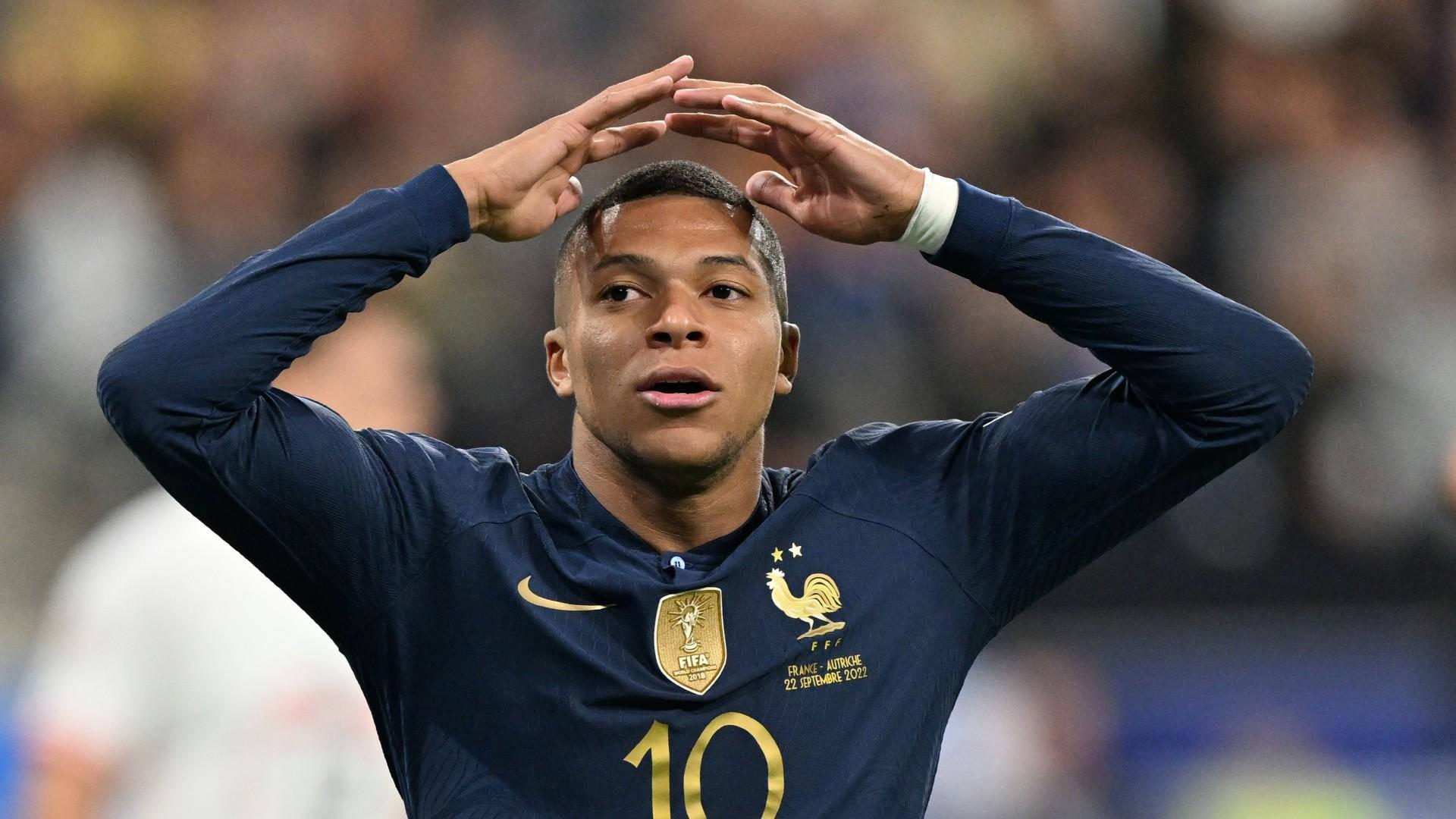 Mbappe 2023 Wallpapers Top Free Mbappe 2023 Backgrounds Wallpaperaccess