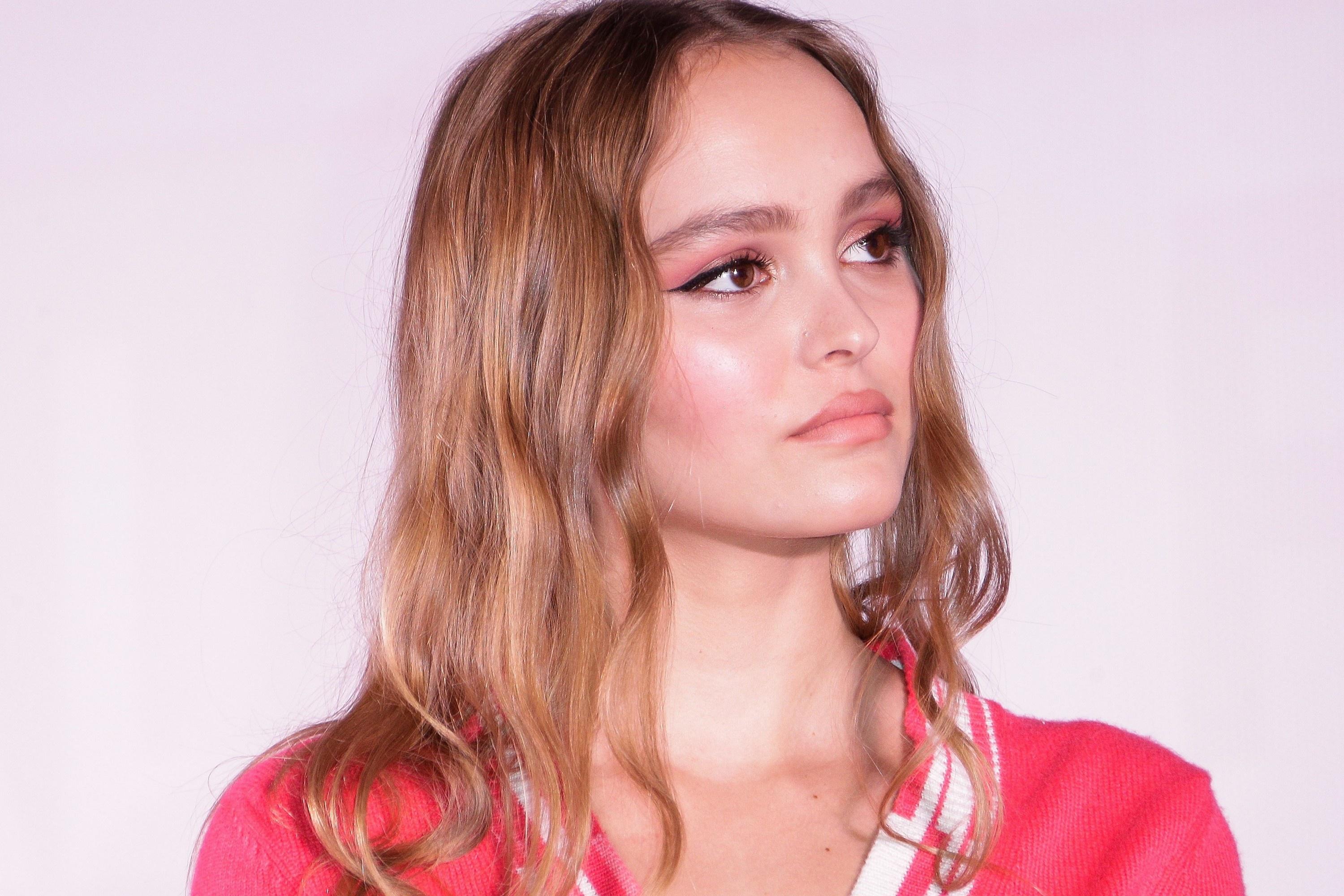 Lily Rose Depp Wallpapers - Top Free Lily Rose Depp Backgrounds ...