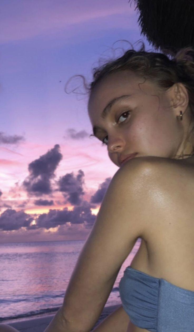 736x1256 Lily Rose Depp #lilyrosedepp Lily Rose Depp. Lily Rose Depp Style, Lily Rose Depp, Lily Rose Melody Depp