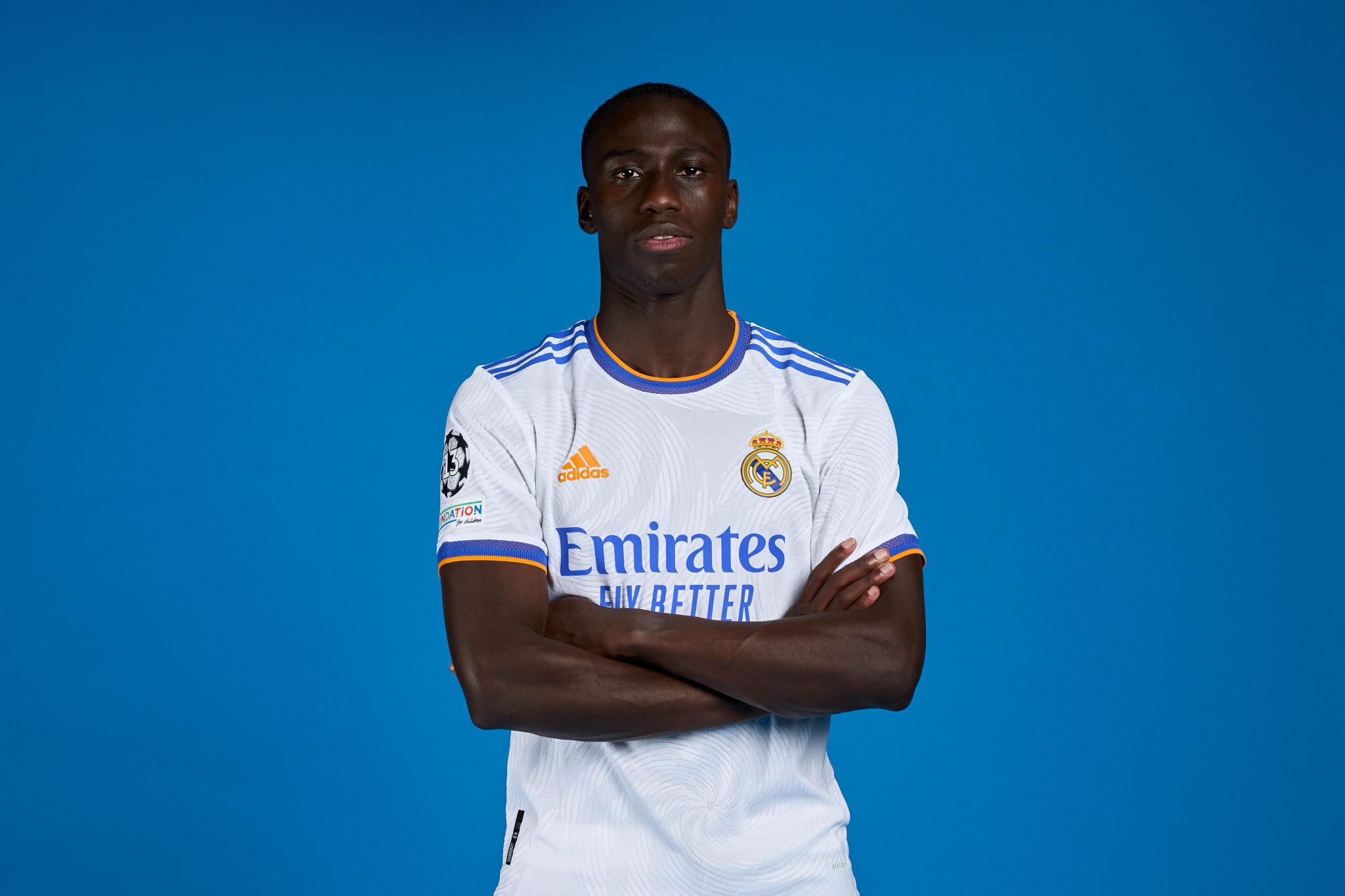 2048x1365 Ferland Mendy HD Wallpaper and Background