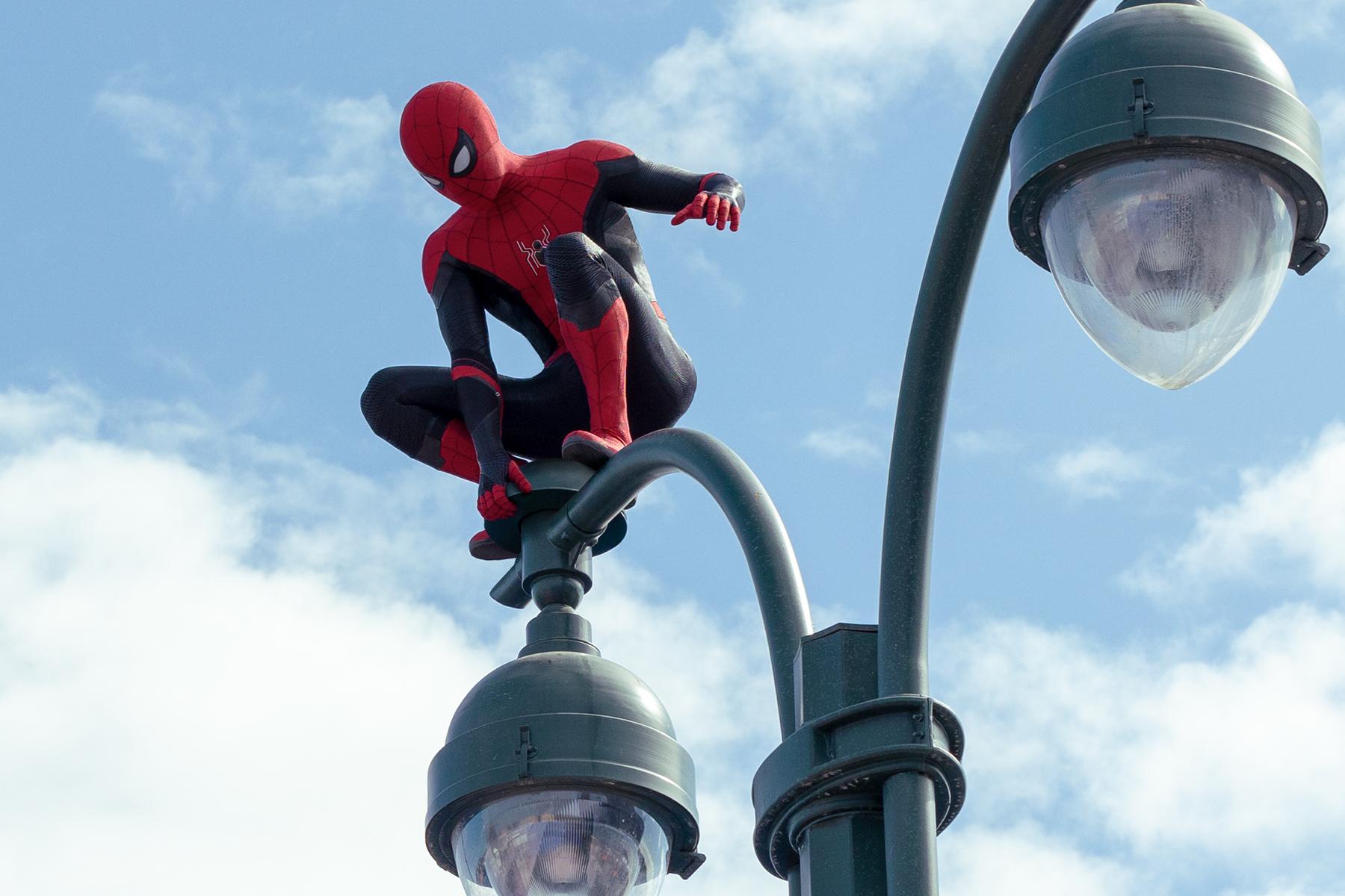 1800x1200 We Need To Talk About 'Spider Man: No Way Home' Now