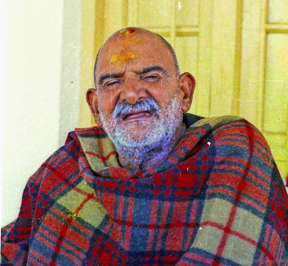 Neem Karoli Baba Wallpapers Top Free Neem Karoli Baba Backgrounds WallpaperAccess