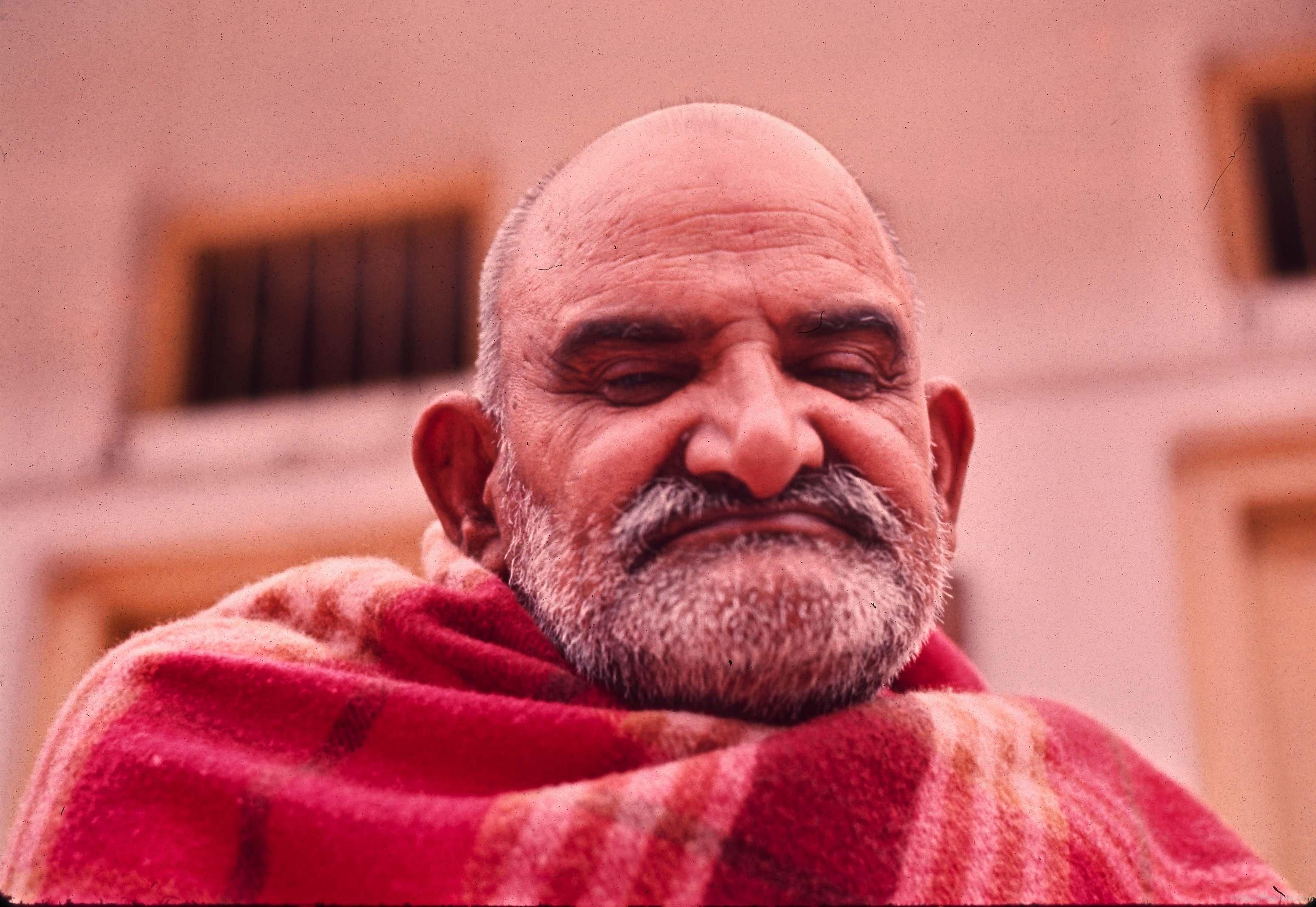 Neem Karoli Baba Wallpapers Top Free Neem Karoli Baba Backgrounds