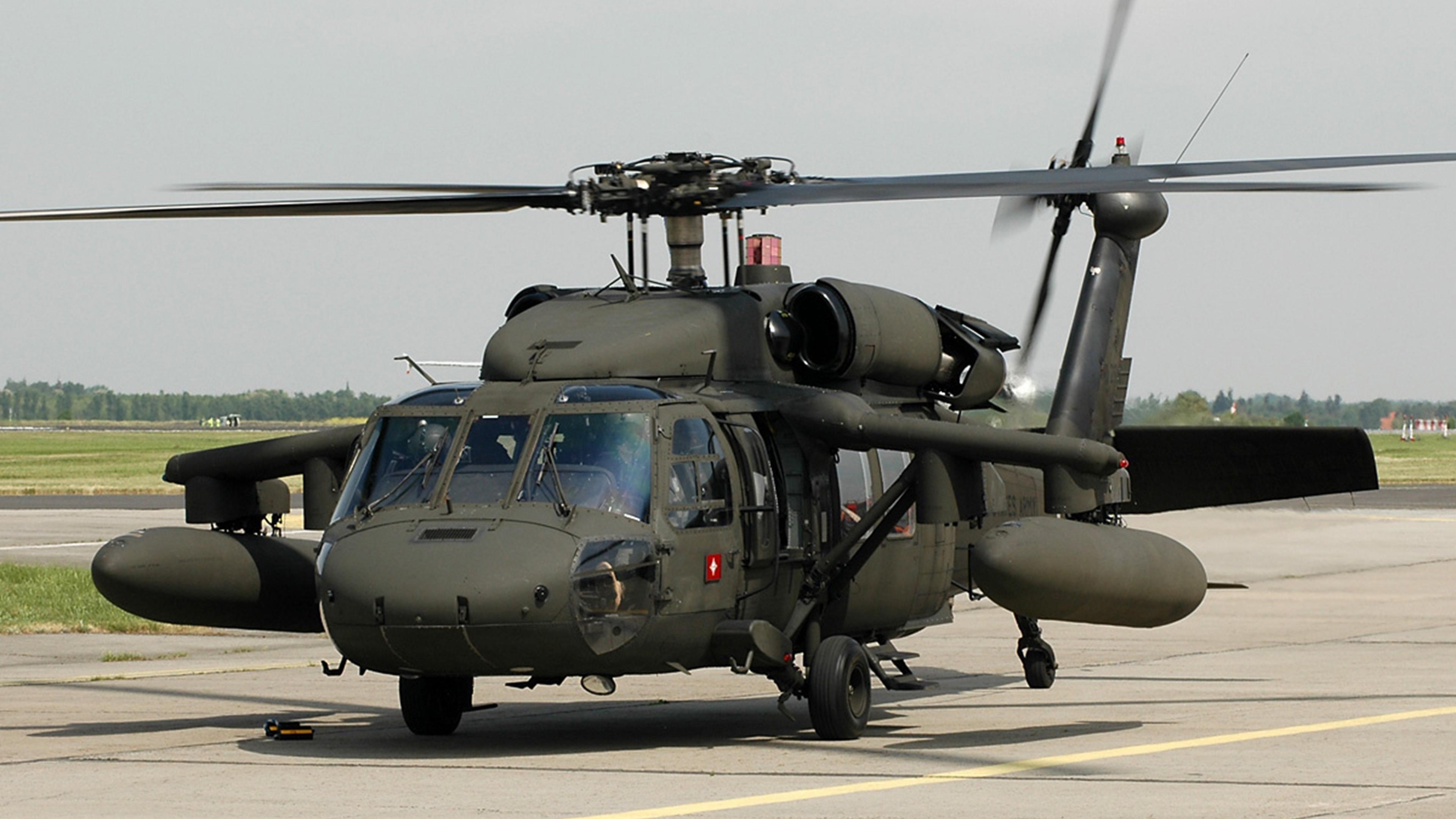 3840x2160 Wallpaper Sikorsky, UH- Black Hawk, Utility helicopter, U.S. Navy, U.S. Army, runway, Military