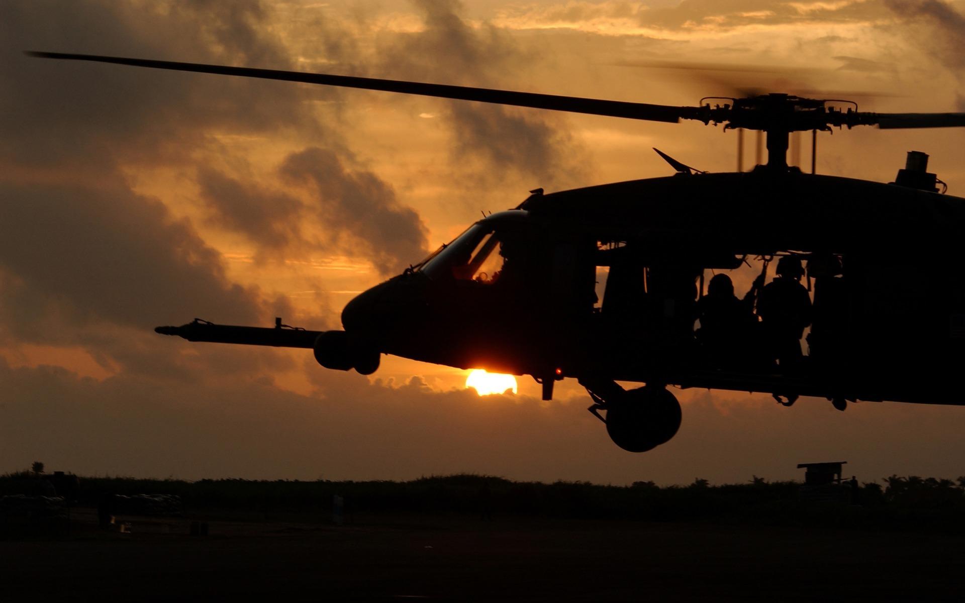 Sikorsky UH 60 Black Hawk Wallpapers - Top Free Sikorsky UH 60 Black ...