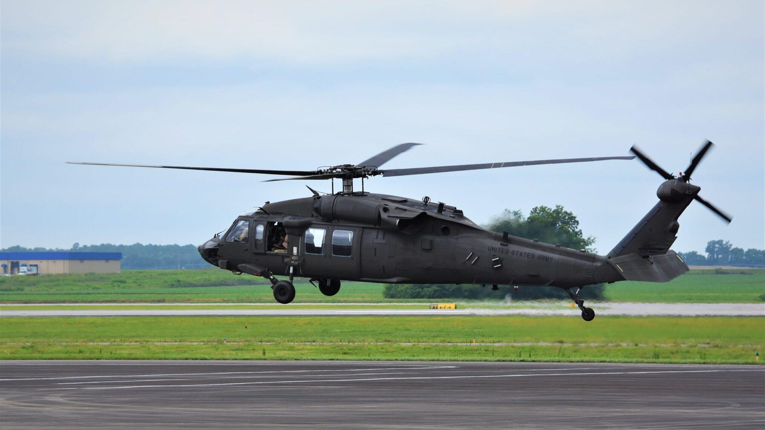 Sikorsky UH 60 Black Hawk Wallpapers - Top Free Sikorsky UH 60 Black ...