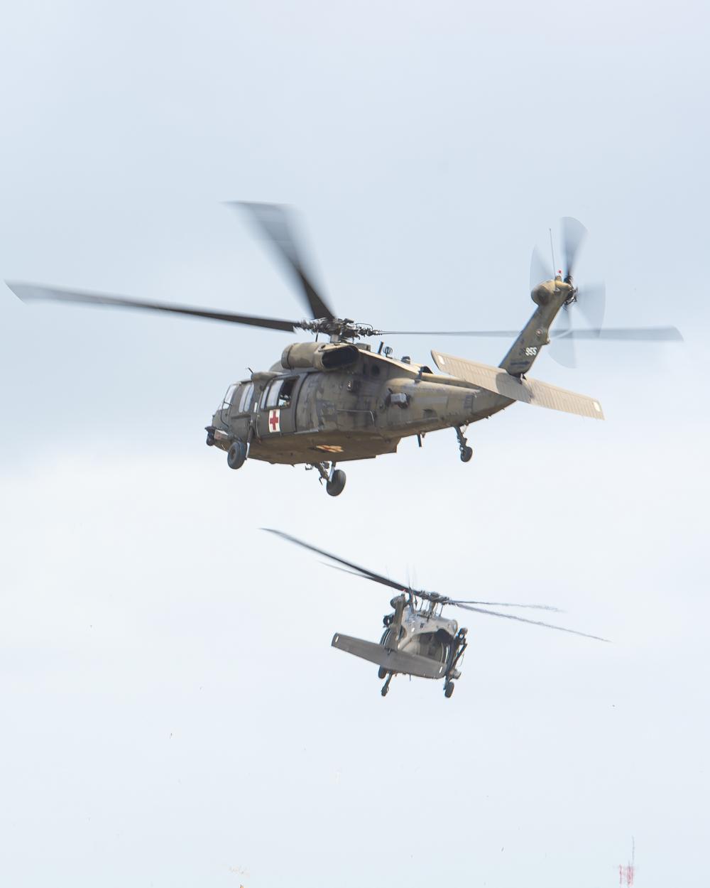 1000x1250 DVIDS UH 60 Black Hawk Prepares For Takeoff [Image 15 Of 17]
