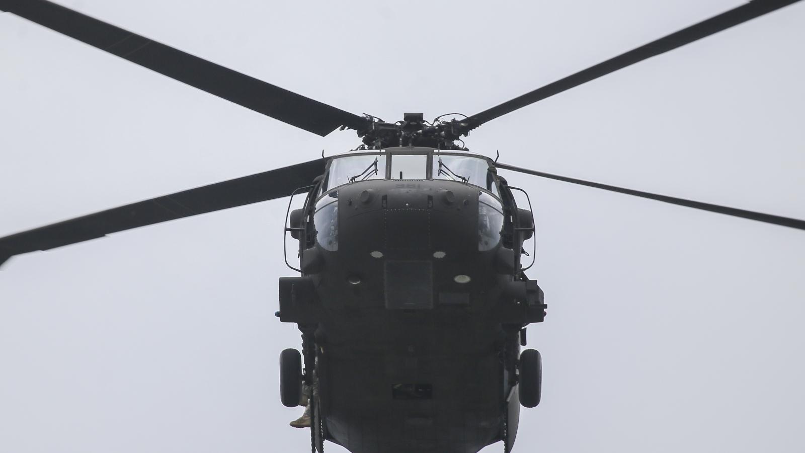 1600x900 Download 1600x900 Wallpaper Sikorsky Uh 60 Black Hawk, Military, Helicopter, Widescreen 16: Widescreen, 1600x900 HD Image, Background, 23229