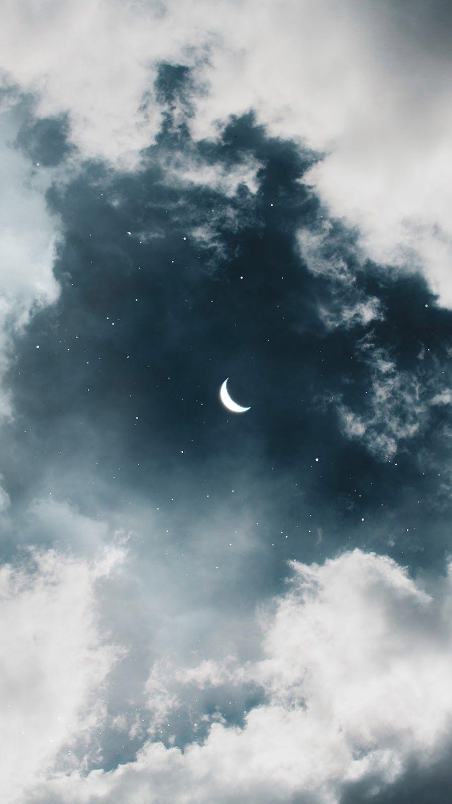 900x1600 Moon in the night sky #wallpaper #iphone #android #background #followme # moon #nightsky #myfavwallpaper. iPhone wallpaper moon, Sky aesthetic, Night sky wallpaper