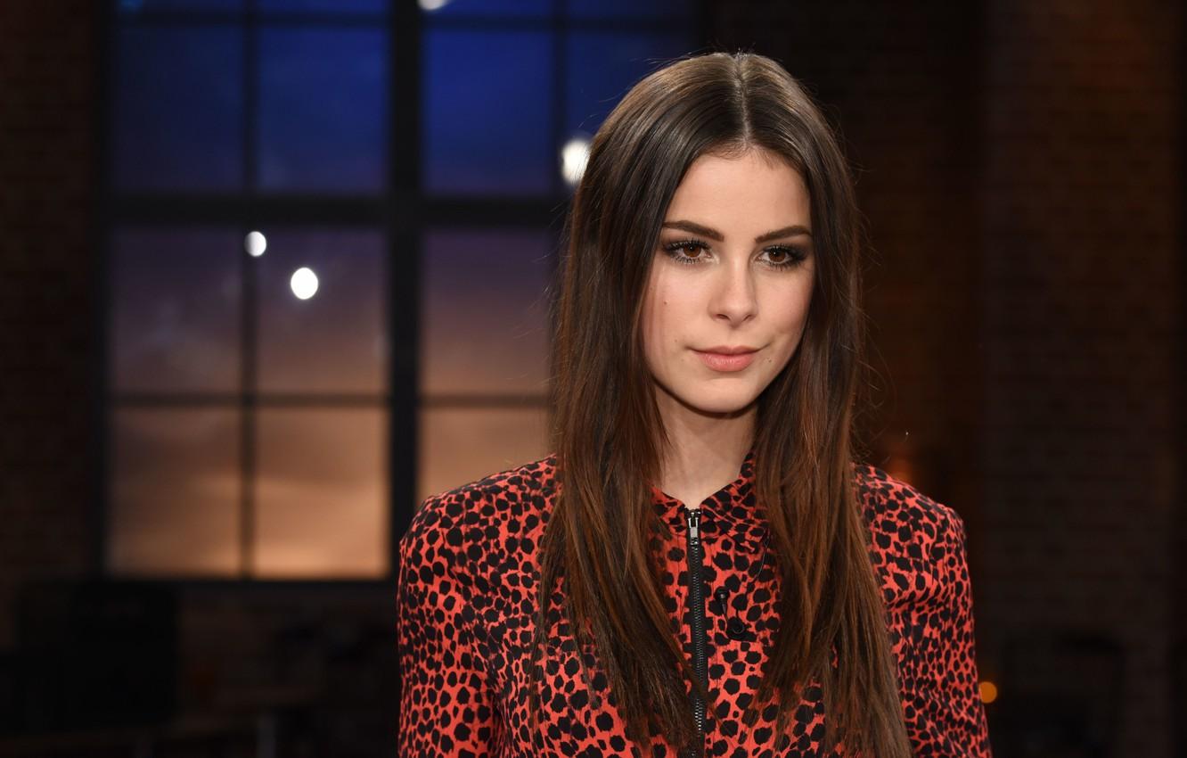1332x850 Wallpaper girl, smile, Lena Meyer Landrut image for desktop, section девушки