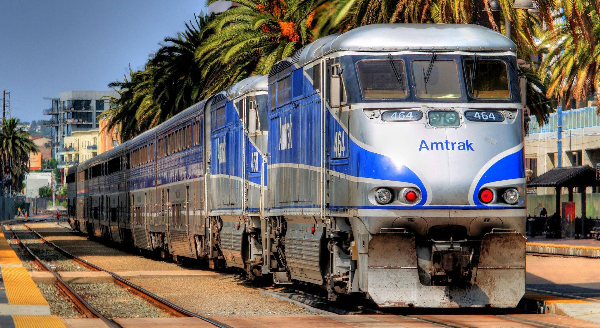 1920x1048 Amtrak Train Wallpaper