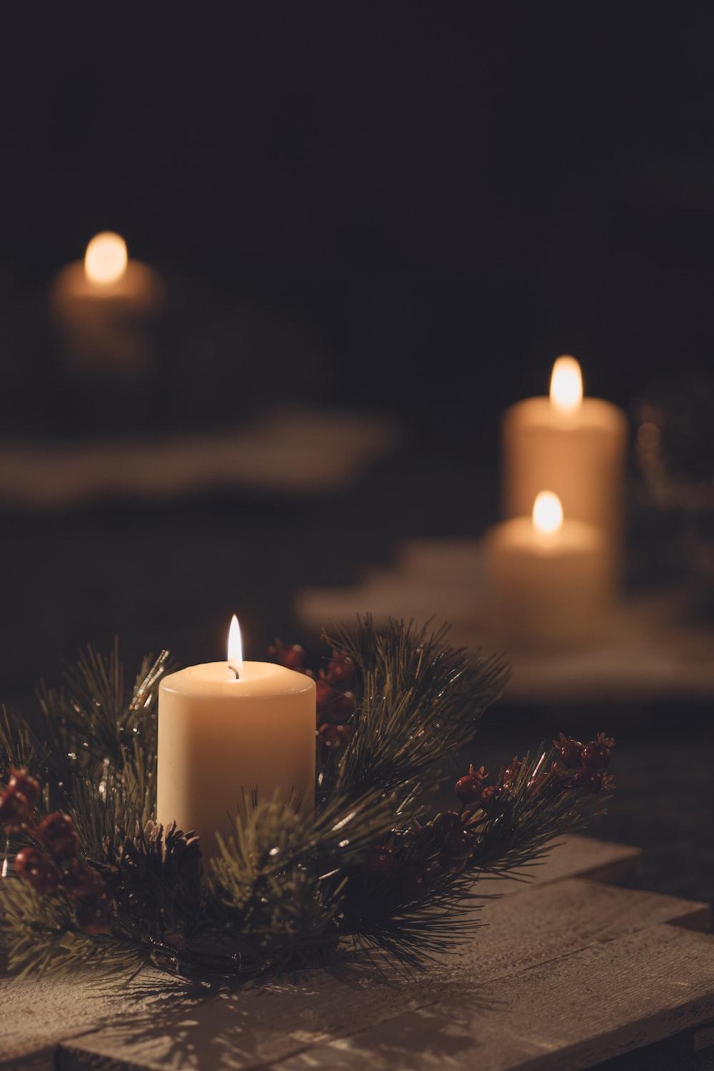 1000x1500 Christmas Candle Phone Wallpaper