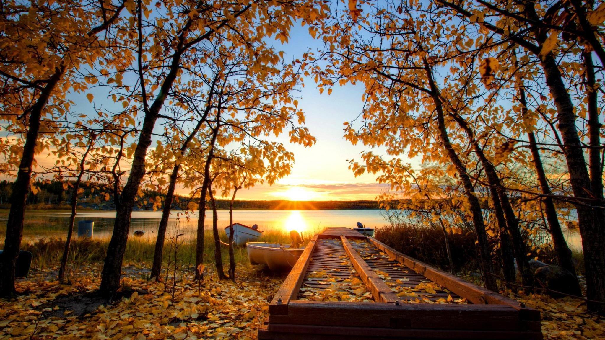 2048x1152 Autumn Sun Wallpaper