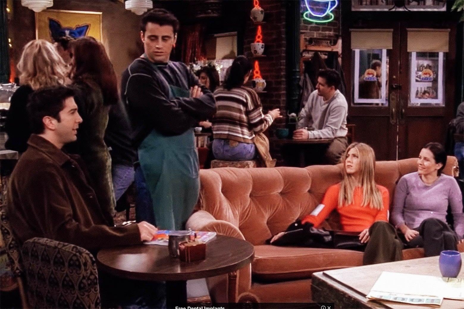 1560x1040 Friends Pop Up Experience Misses What Made The Sitcom Great