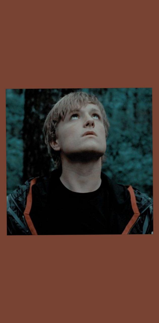 630x1280 Peeta Mellark wallpaper
