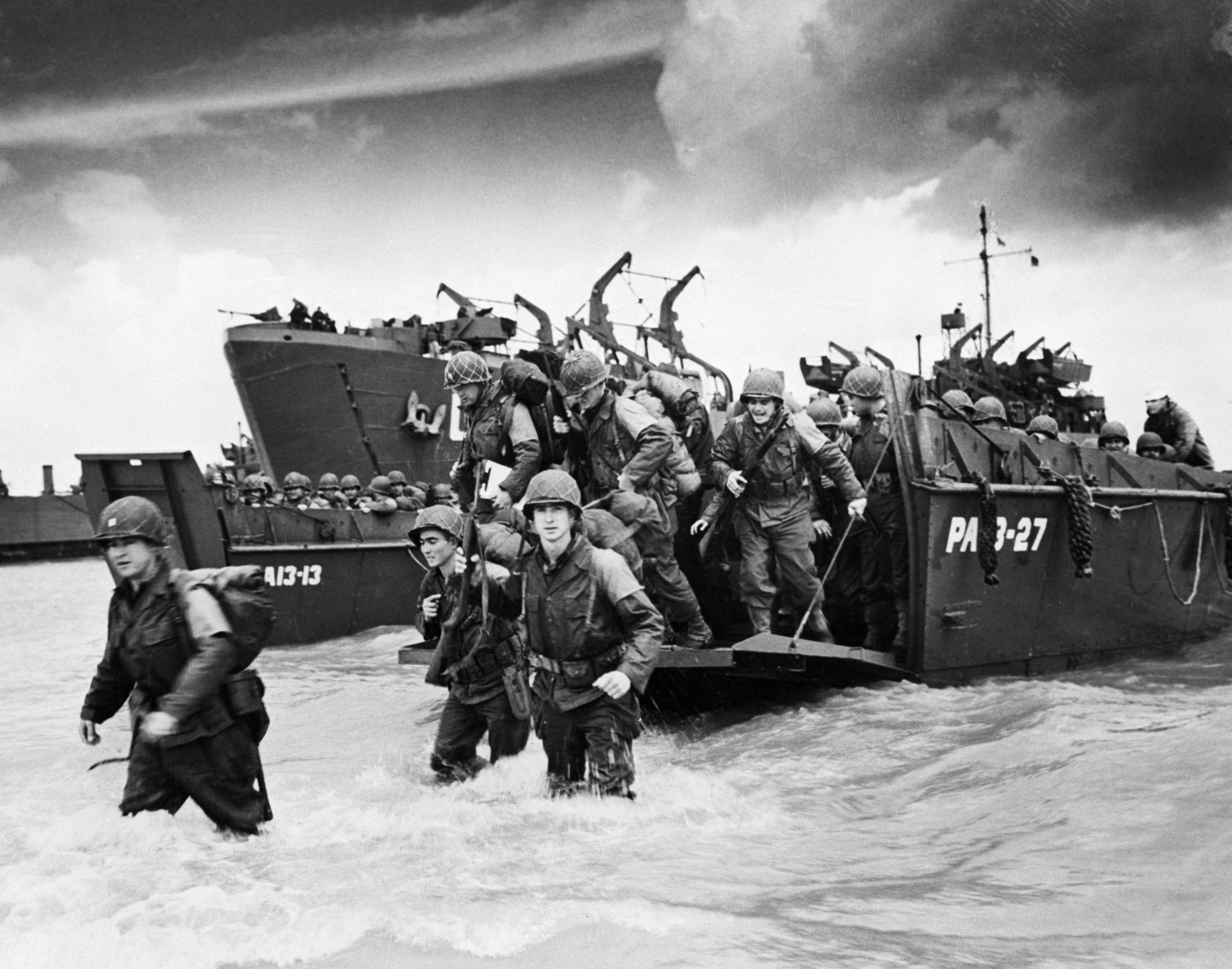 2850x2243 Soldiers wallpaper. World War II. D day, World War II