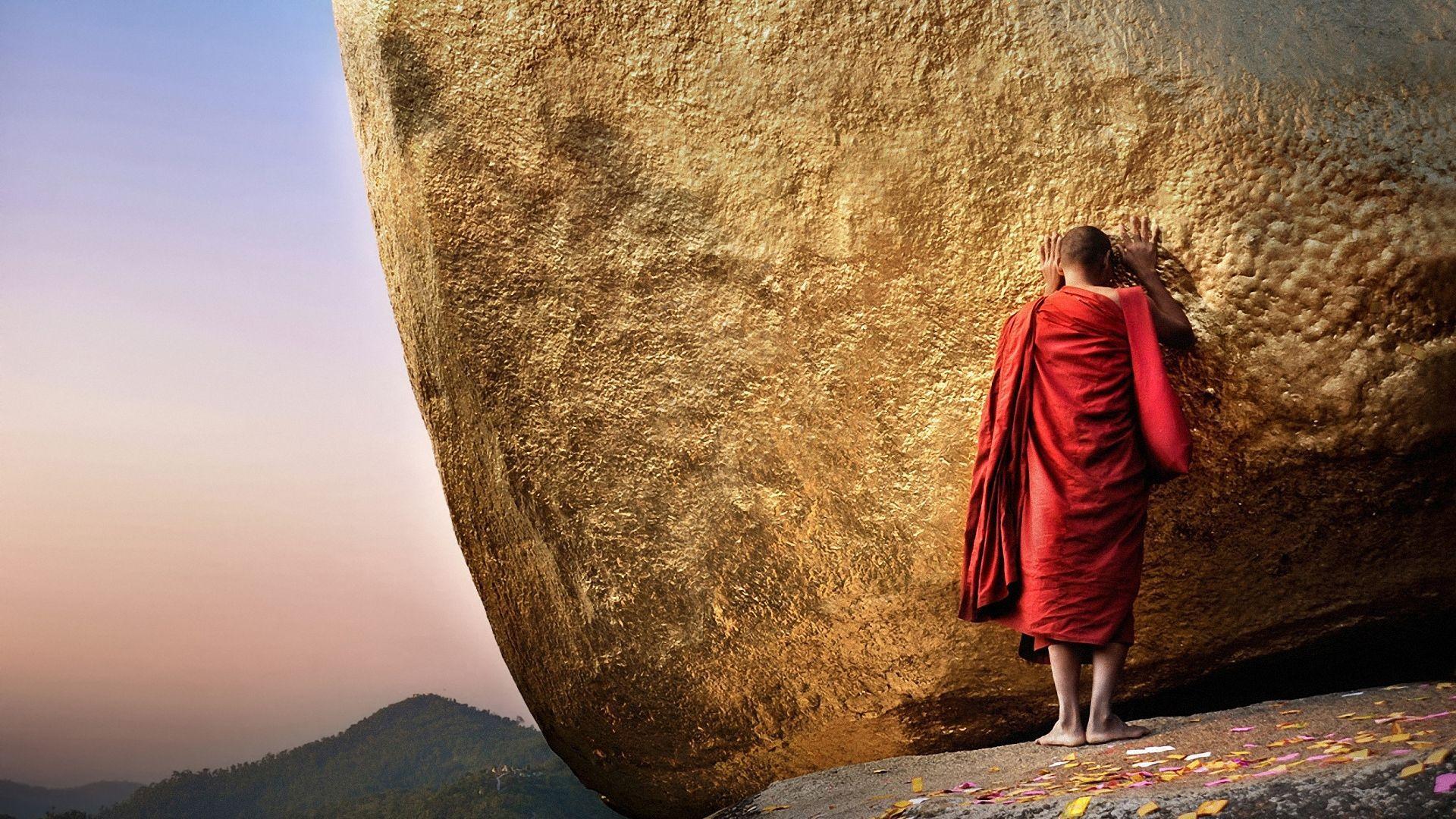 1920x1080 Wallpaper buddha, chayttiyo pagoda, golden hill, monk