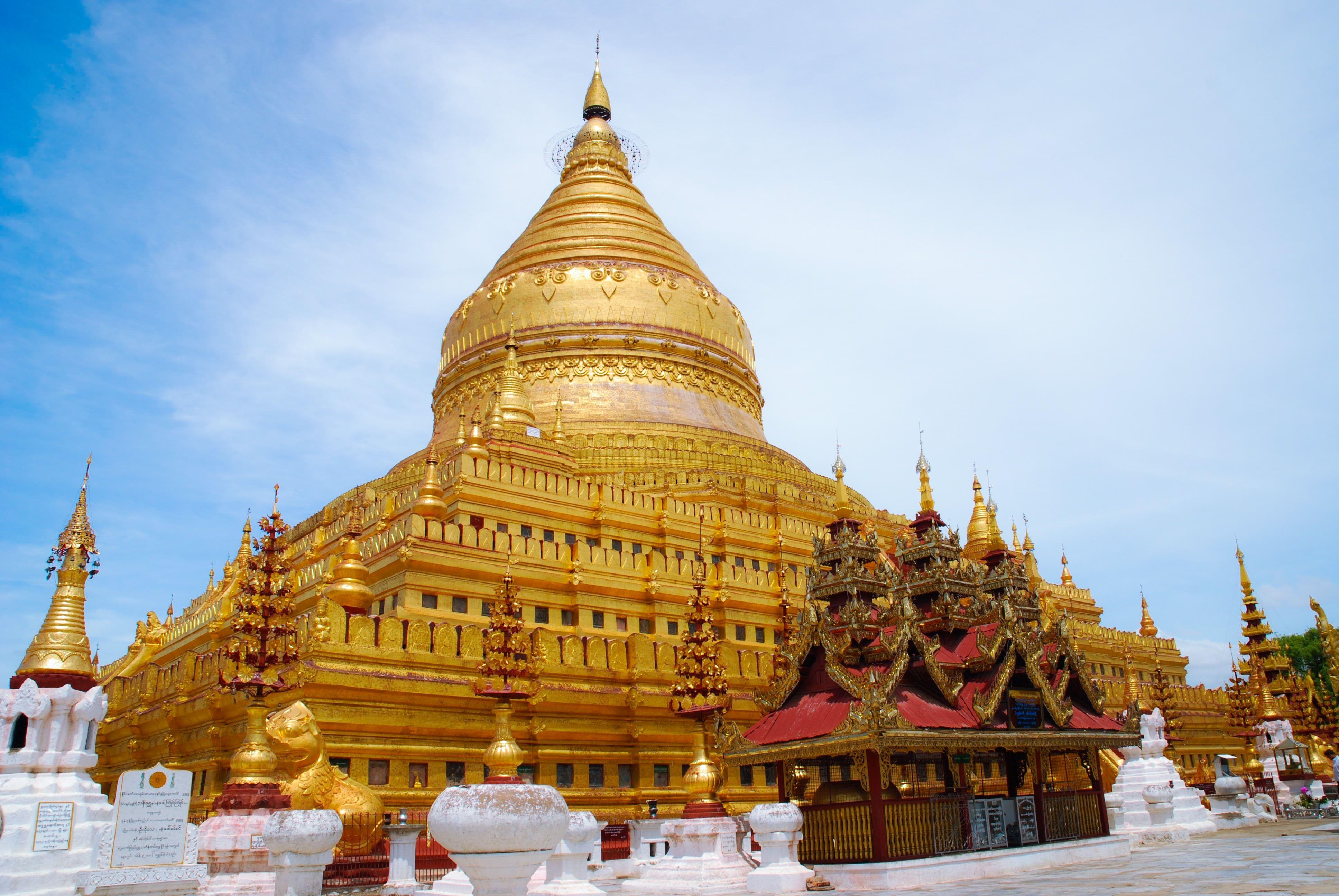 3872x2592 brass temple free image