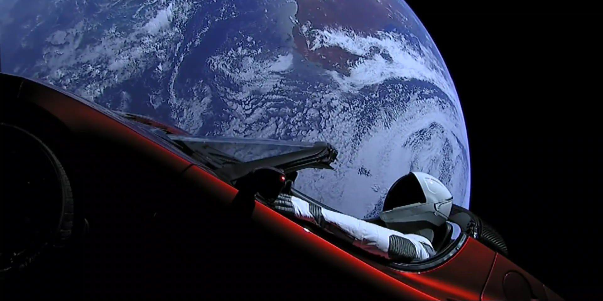 1920x960 Tesla Roadster with 'Starman' completes first orbit around the sun