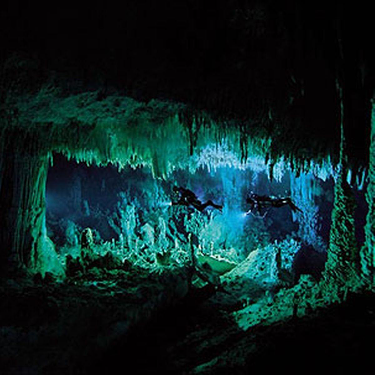 1200x1200 Stunning National Geographic Cave Diving Photo Delve Into Depths Of 'blue Hole'