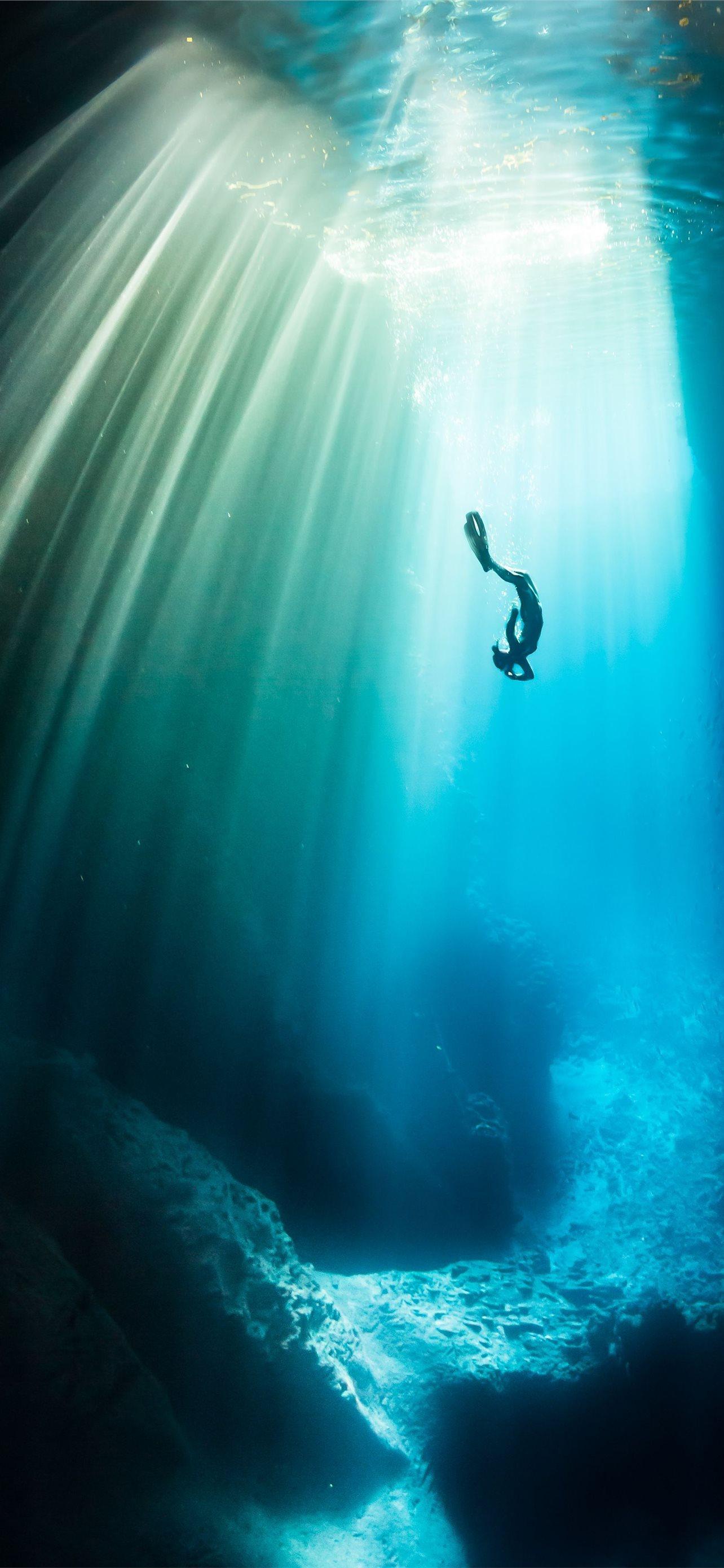 1284x2778 Best Diving iPhone HD Wallpaper