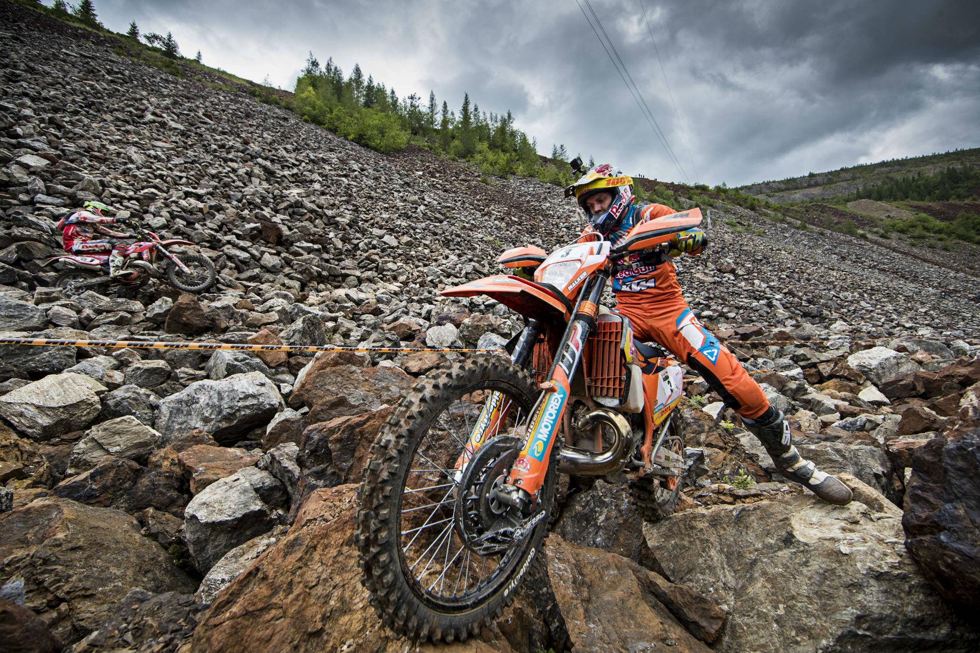 2000x1333 picture that prove the Erzbergrodeo is the world's