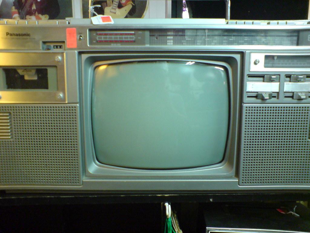 1024x768 junk : TV Ghetto blaster. Sorry this is such a poor picture
