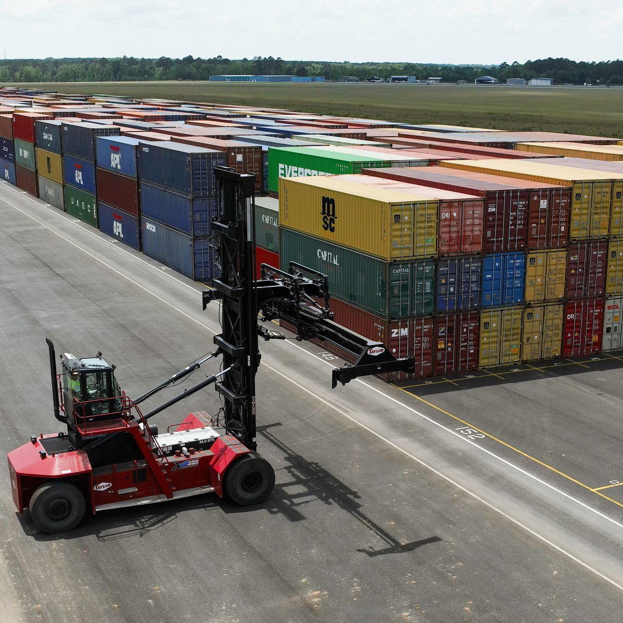 1280x1280 Covid 19 Shipping Boom Drives Land Rush Near Ports