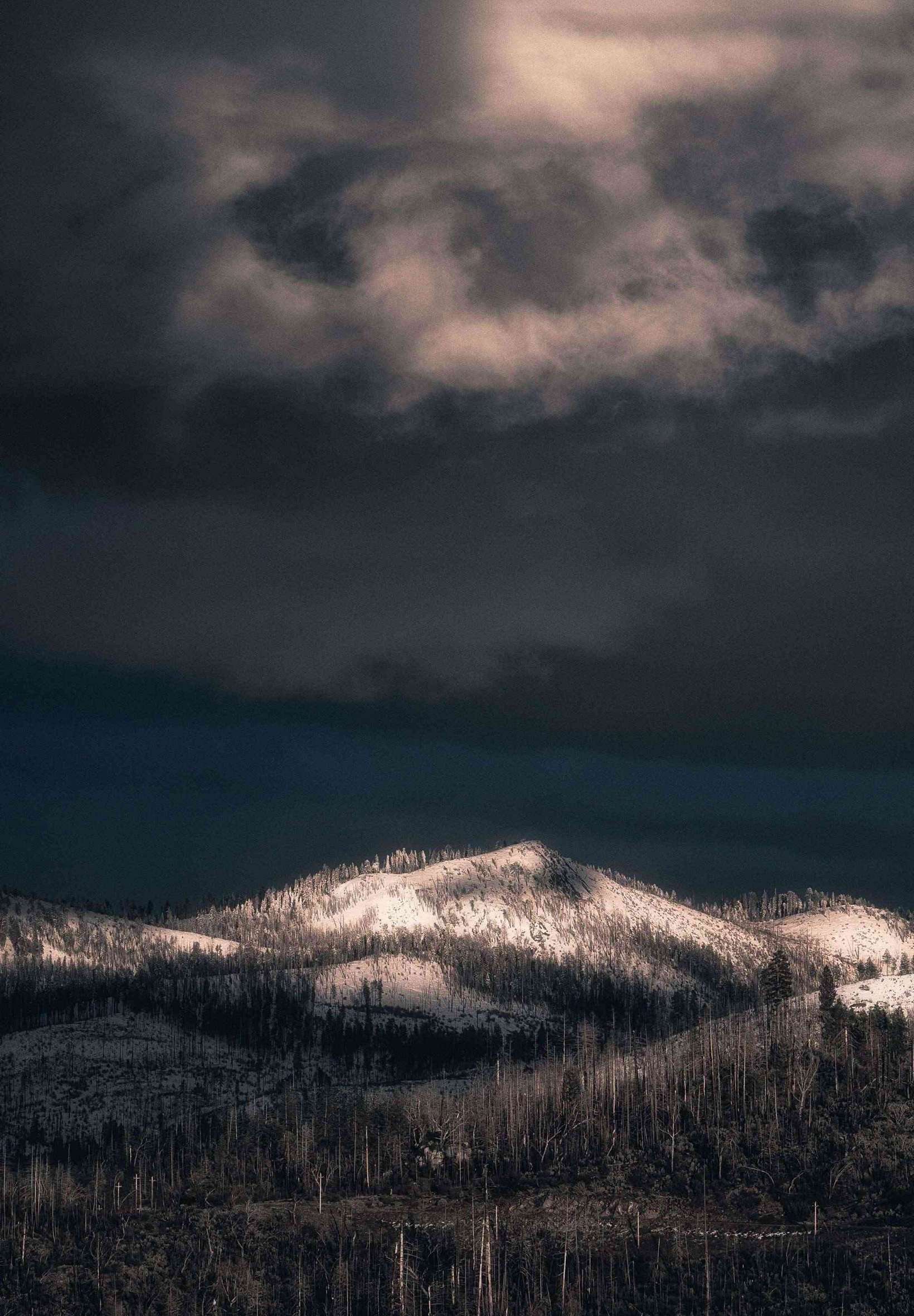 1640x2360 Dark Cloudy Sky iPad Wallpaper