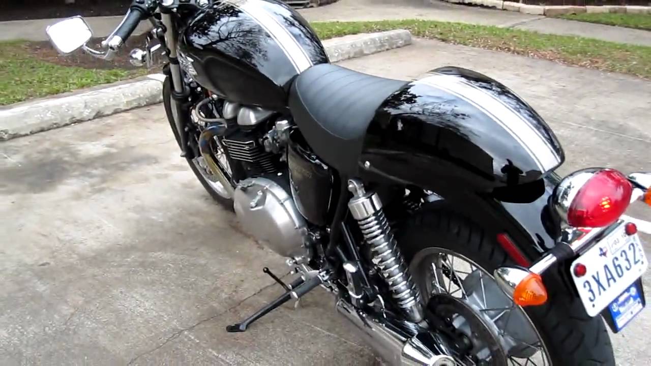 1280x720 Walkaround of my 2009 Triumph Thruxton motorcycle
