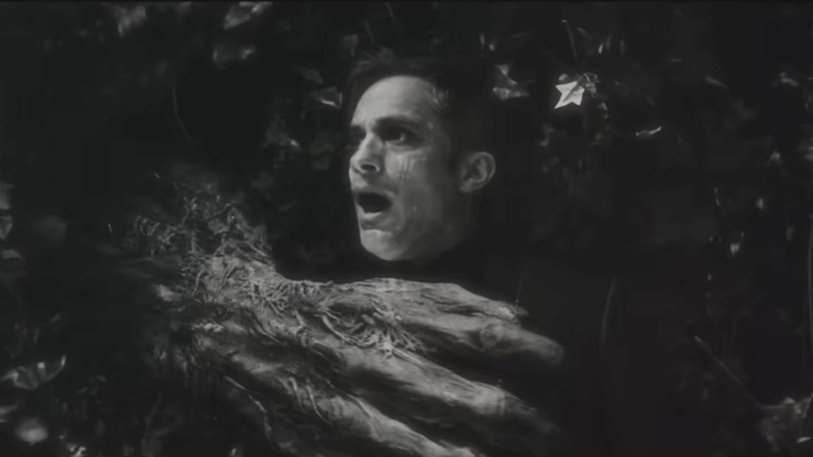 1600x900 Werewolf by Night' Reviews Howl High Praises for the MCU's Halloween Special