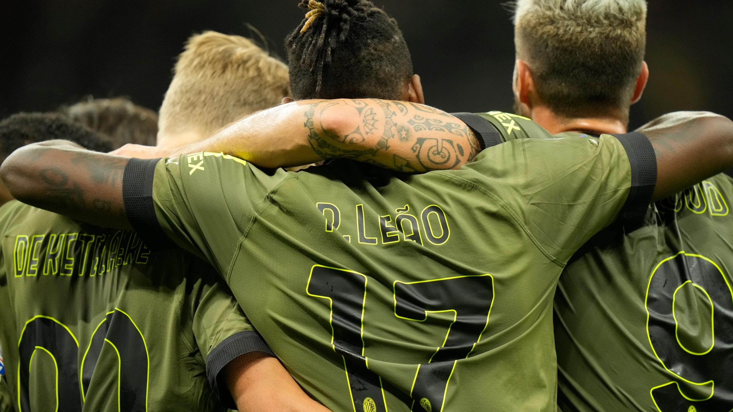 2560x1440 Yankees, LeBron James to invest in AC Milan soccer team