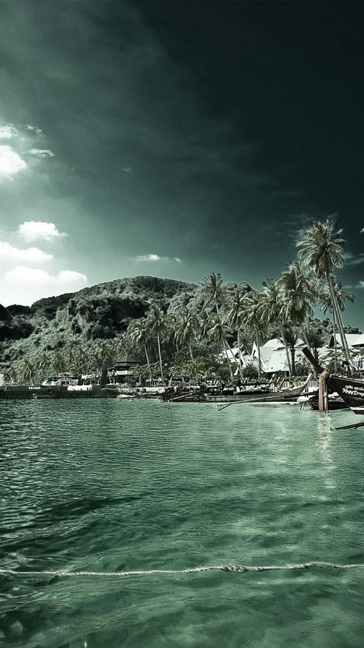 750x1334 HD Tropical Beach iPhone Background